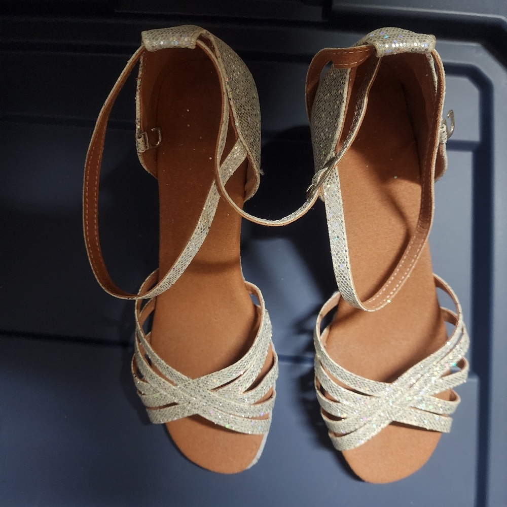 Elegant Glitter Strap Sandals